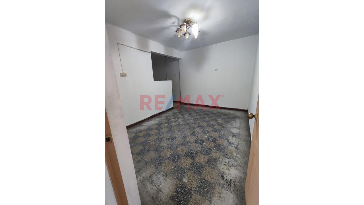 Venta De Inmueble 2Do Y 3Er Piso Más Azotea En Ate - Urbanización Los Sauces Vivienda Taller - 19