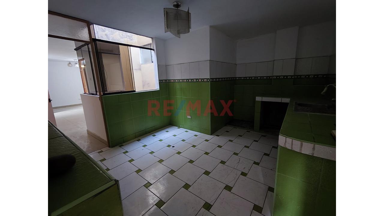 Venta De Inmueble 2Do Y 3Er Piso Más Azotea En Ate - Urbanización Los Sauces Vivienda Taller - 5