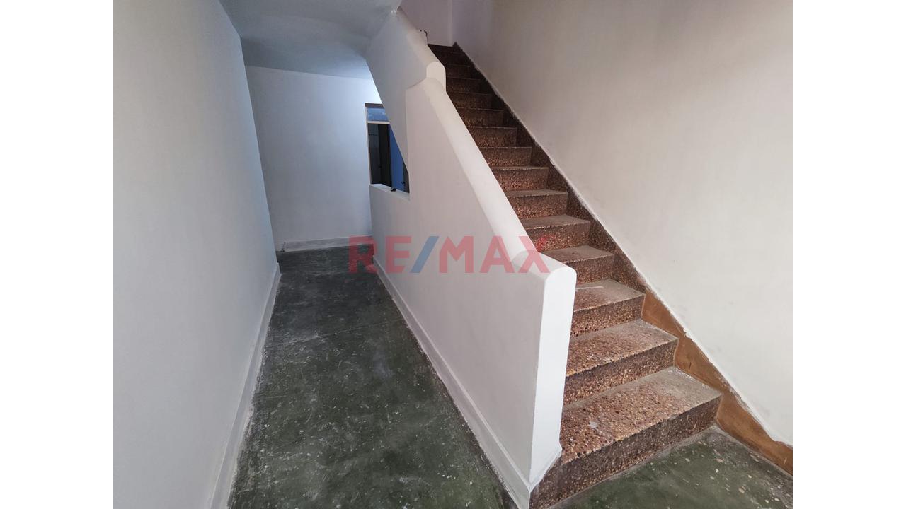 Venta De Inmueble 2Do Y 3Er Piso Más Azotea En Ate - Urbanización Los Sauces Vivienda Taller - 15