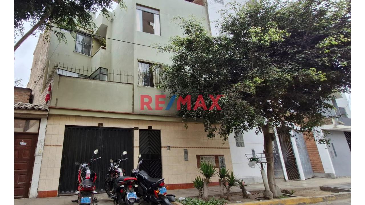 Se Vende 2 Departamentos Al Precio De 1 En Chorrillos