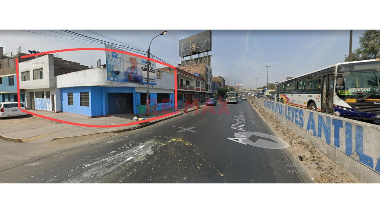 Se Vende Casa Como Terreno En Av Panamericana Norte-Esquina