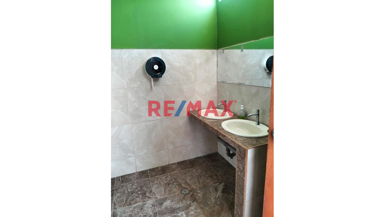 Se Alquila Local Comercial En Av Principal San Juan Bautista - 14