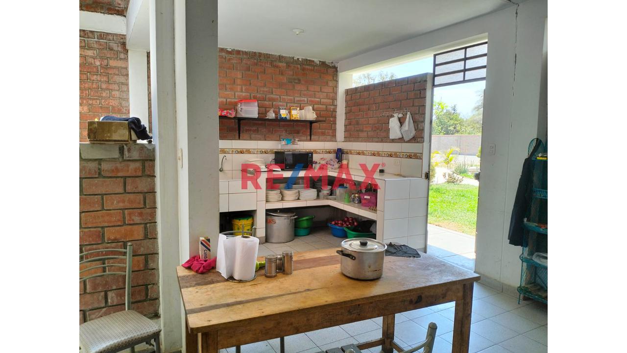 Se Alquila Local Comercial En Av Principal San Juan Bautista - 9