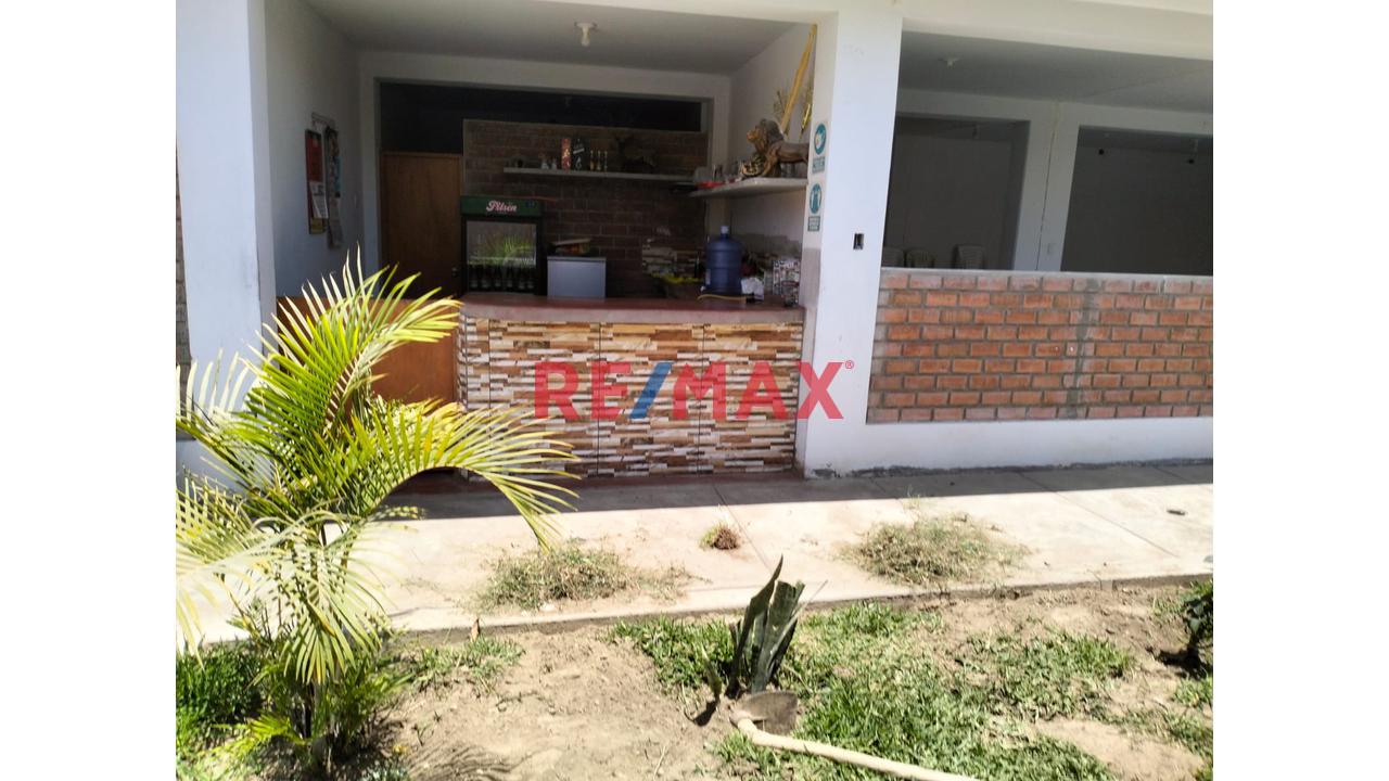 Se Alquila Local Comercial En Av Principal San Juan Bautista - 3