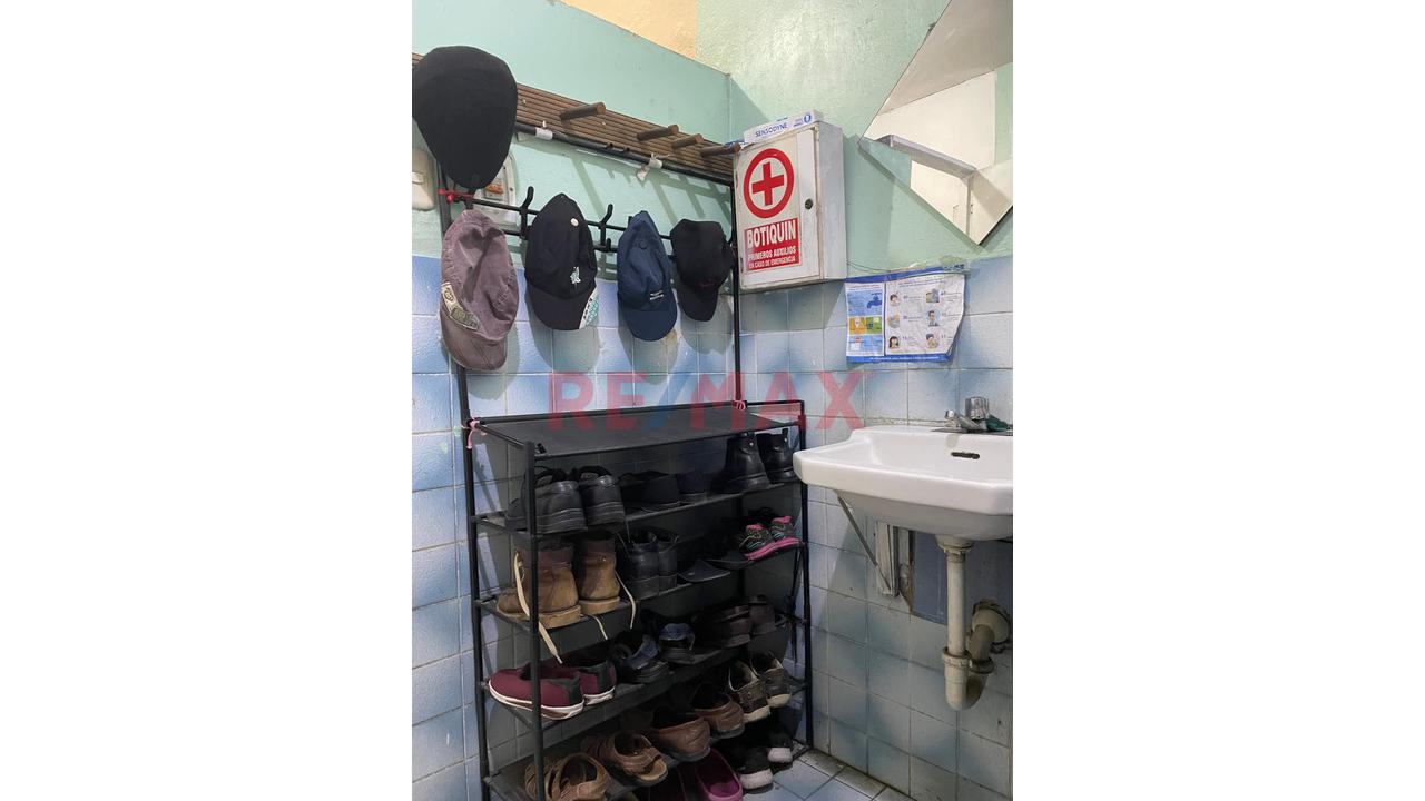 Venta De Casa En Zona Comercial San Juan De Miraflores (Esquina) — foto 6