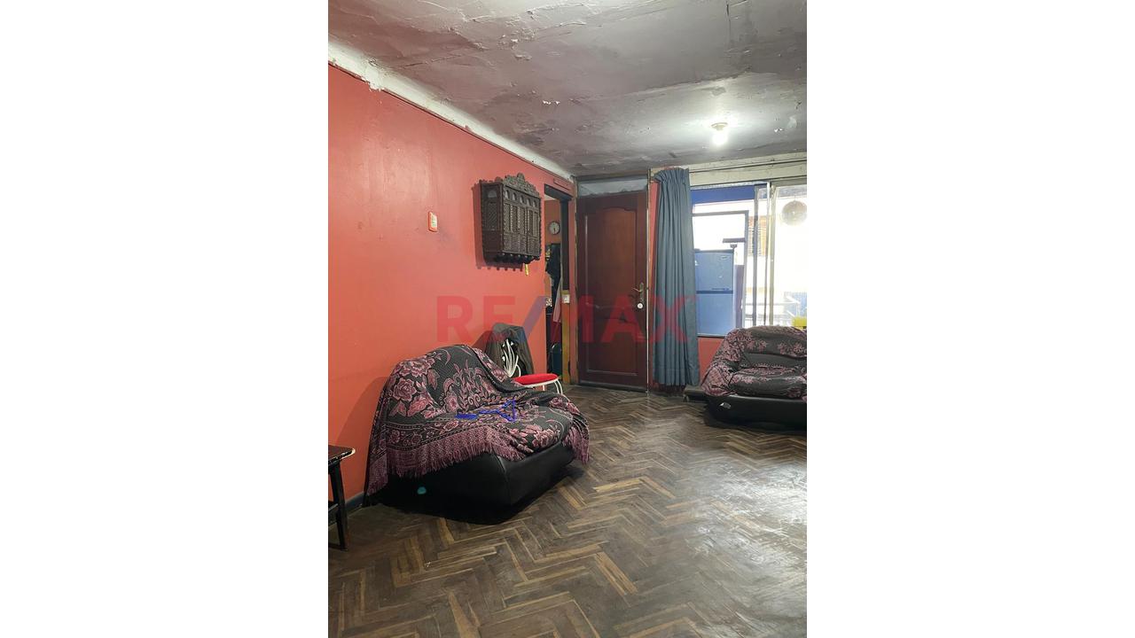 Venta De Casa En Zona Comercial San Juan De Miraflores (Esquina) — foto 3