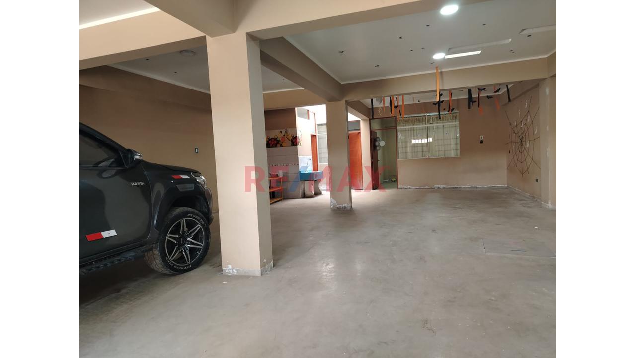 Local Comercial De 160 M2 En Piso 1 En Puente Piedra - 1