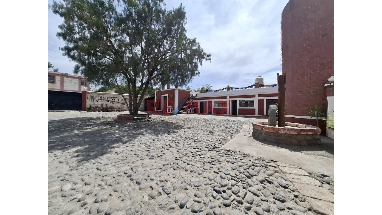 Vendo Lindo Y Amplio Fundo Ubicado En Cerro Colorado – Arequipa - 2
