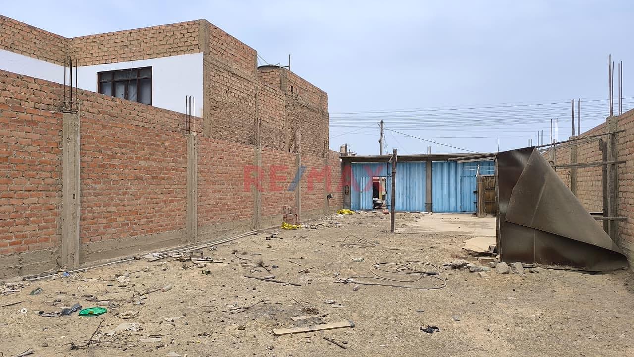 Se Vende Terreno De 250 M2 A Cdra. Y Media De La Av. Panamericana Norte — foto 8