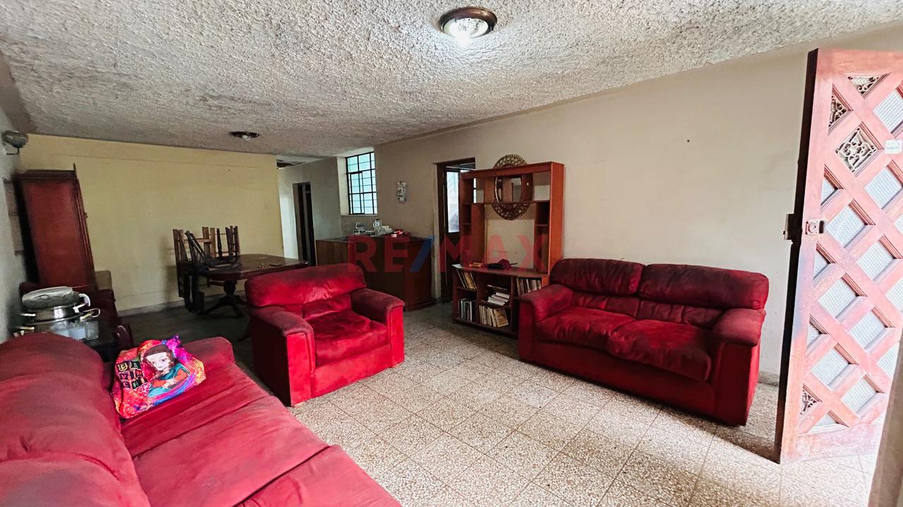 Oportunidad De Inversión – Casa De 160 M² De Terreno En Los Olivos Parámetros Para 5 Pisos — foto 12