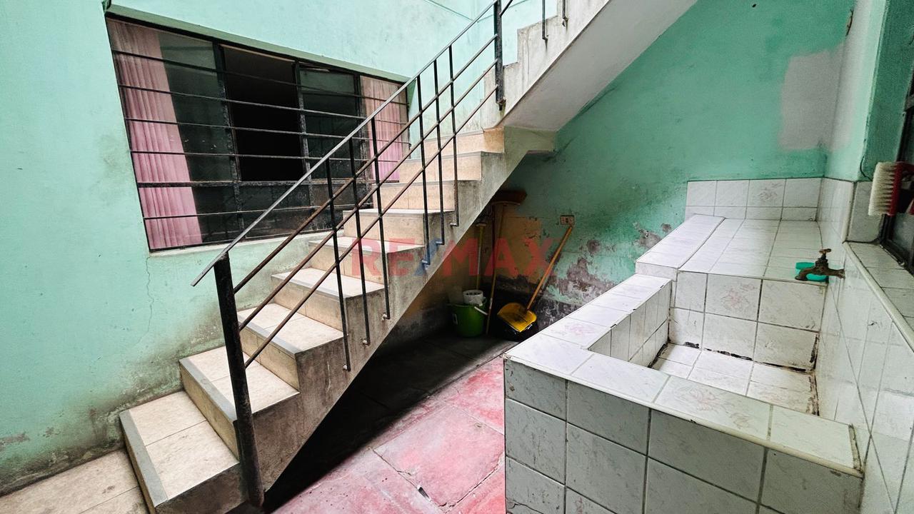 Oportunidad De Inversión – Casa De 160 M² De Terreno En Los Olivos Parámetros Para 5 Pisos — foto 10