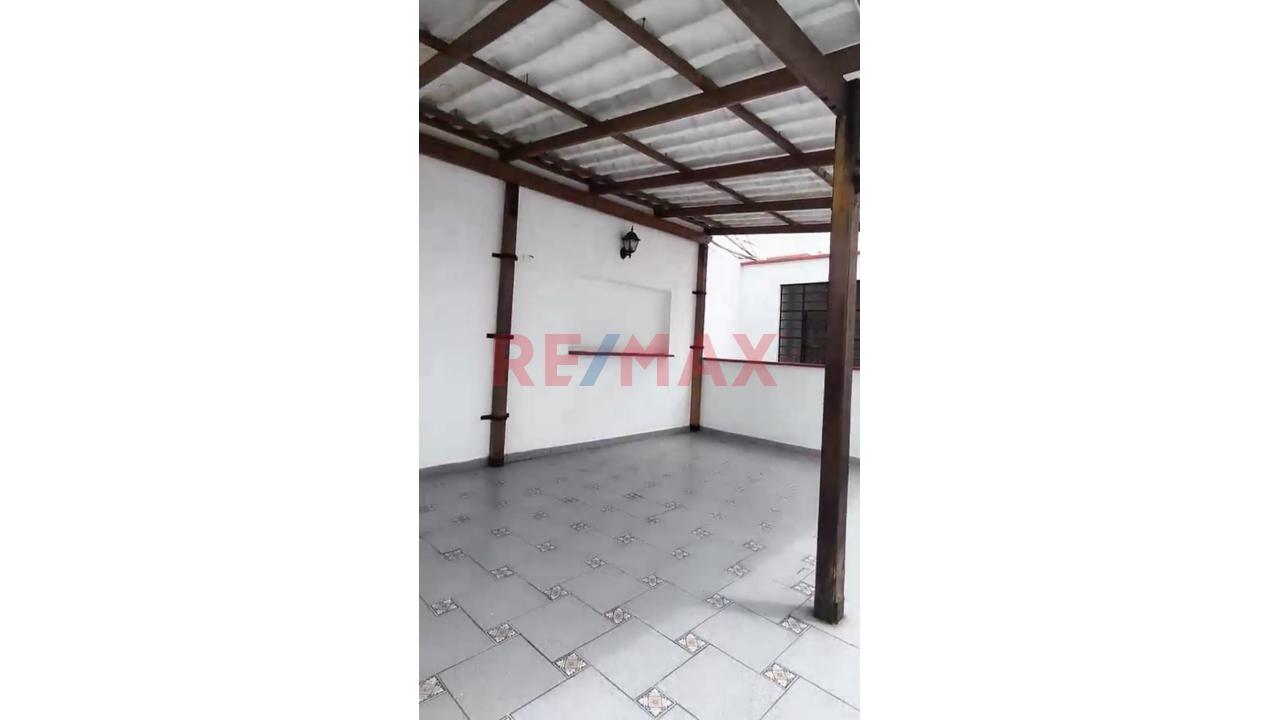 Oportunidad Se Venden 2 Casas En Una Con 6 Departamentos - 8