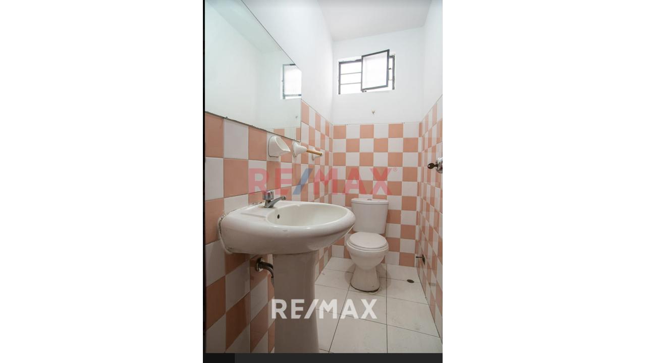 Oportunidad Se Venden 2 Casas En Una Con 6 Departamentos - 4