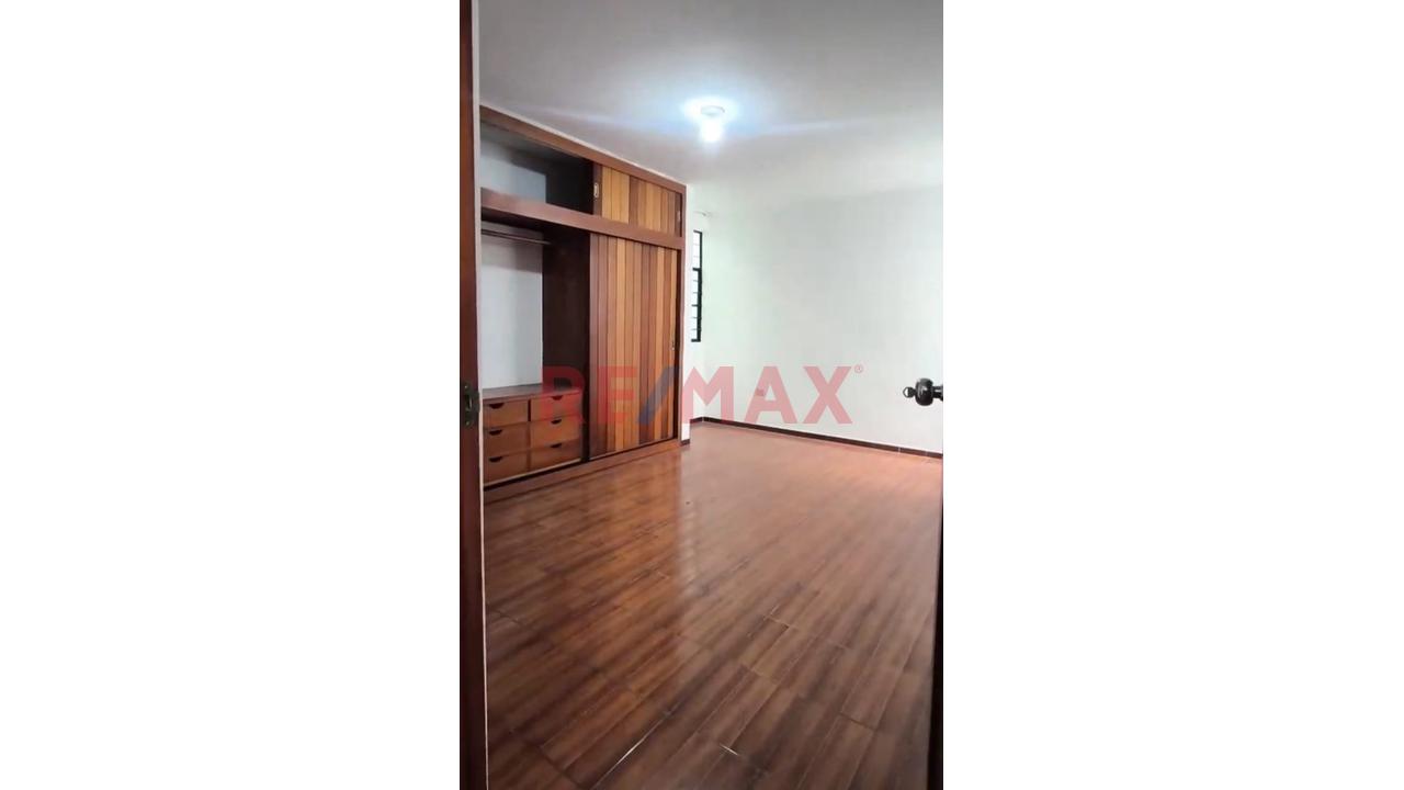 Oportunidad Se Venden 2 Casas En Una Con 6 Departamentos - 9