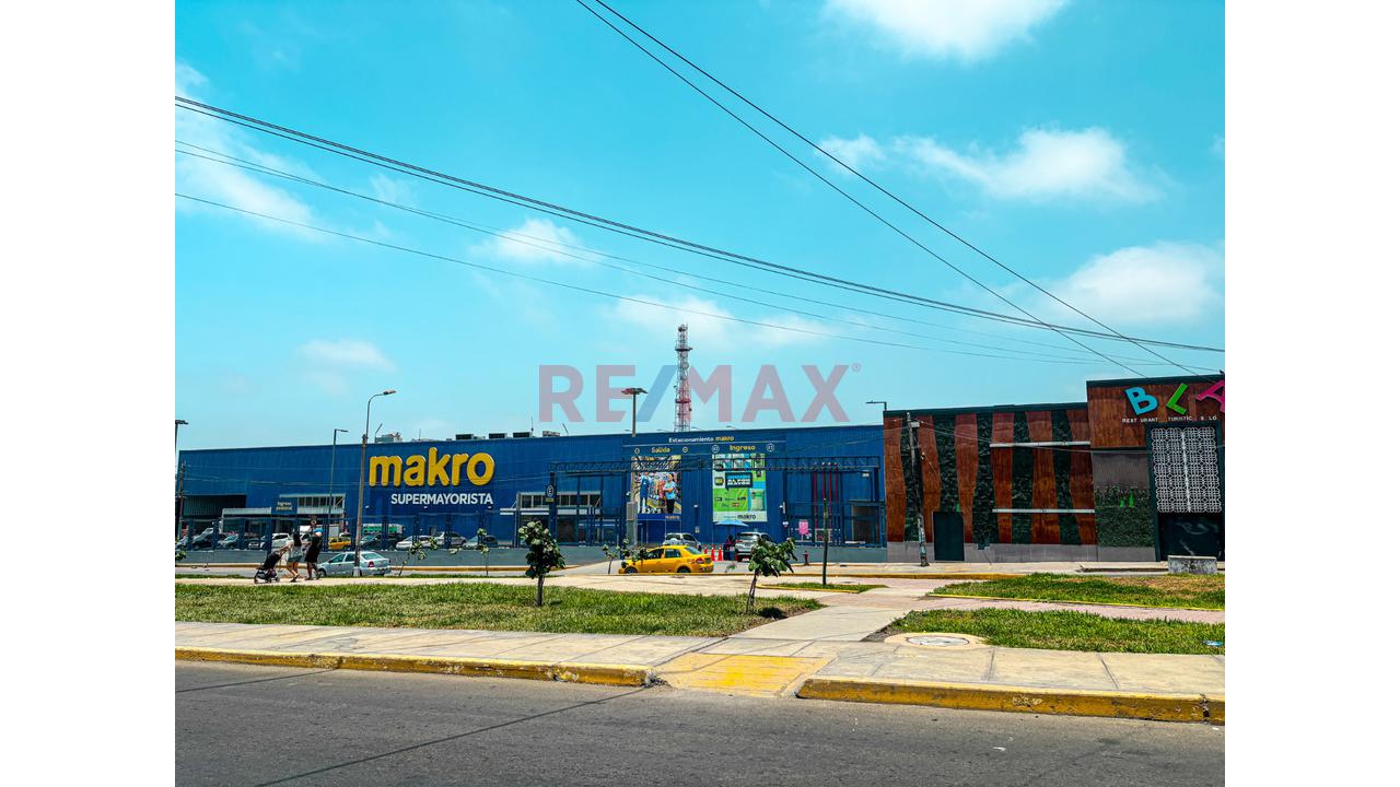 Venta De Casa Como Terreno De 200M2 En San Juan De Miraflores — foto 13
