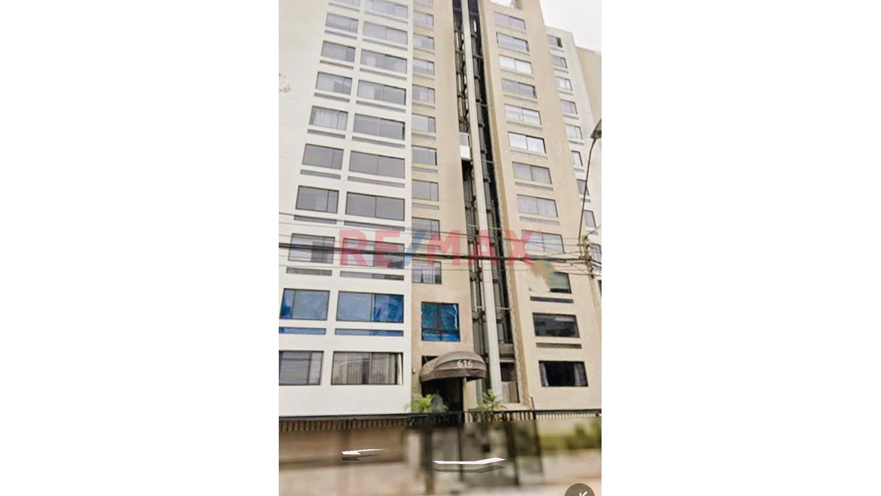 Ubicación Exclusiva En Pardo Y Aliaga, Primer Piso