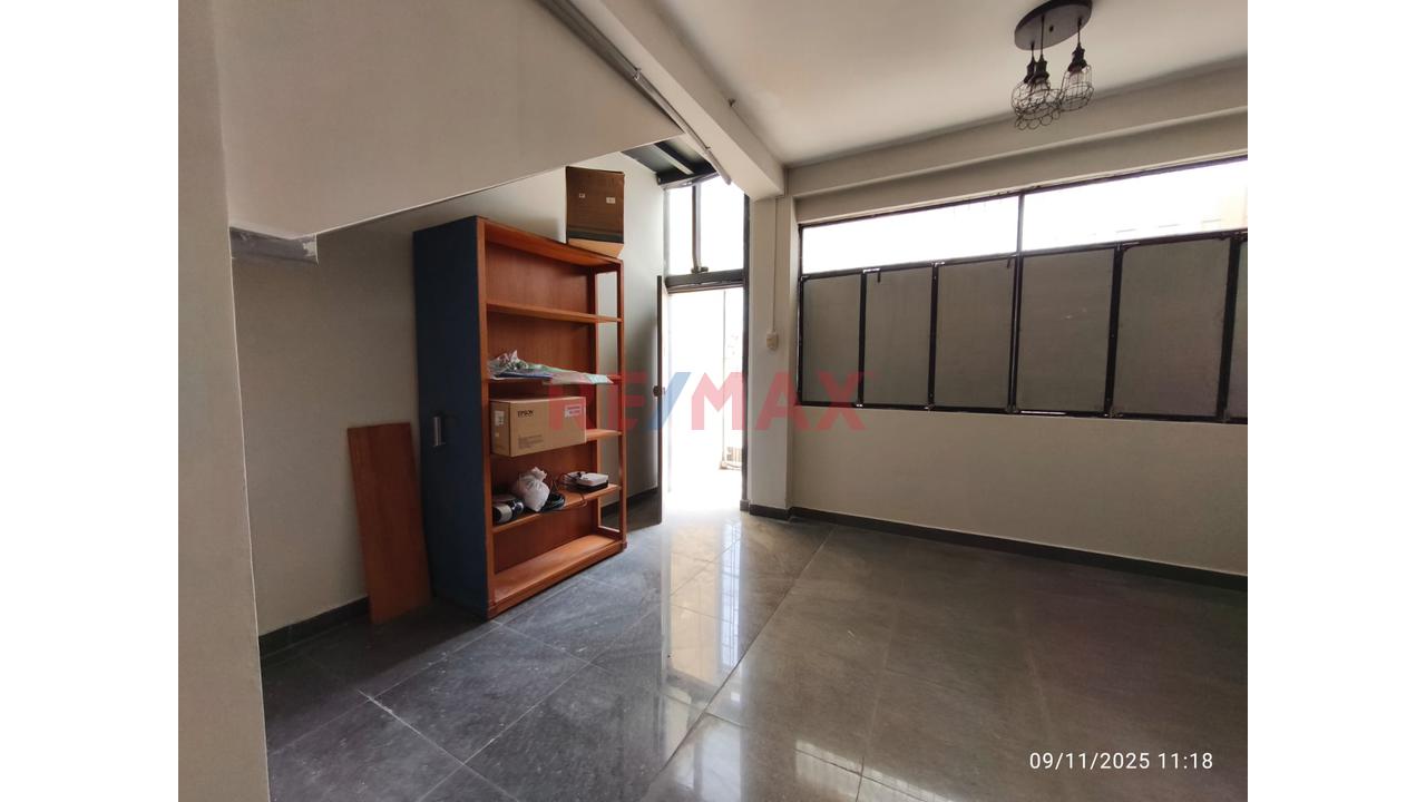🏢 En Venta – Edificio 4 Pisos Con Uso Comercial En Avenida Mariano Pastor Sevilla Y  Residencial En Villa El Salvador - 16