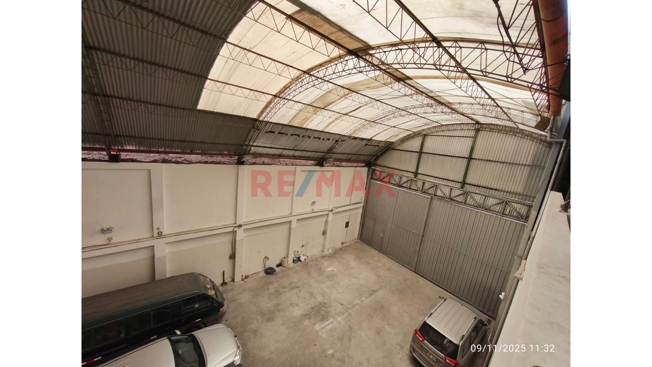 🏢 En Venta – Edificio 4 Pisos Con Uso Comercial En Avenida Mariano Pastor Sevilla Y  Residencial En Villa El Salvador — foto 2