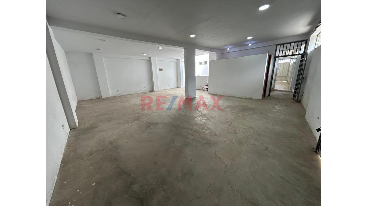 Local comercial en Alquiler ubicado en 2vcw+h4p Local comercial en Alquiler ubicado en 2vcw+h4p
