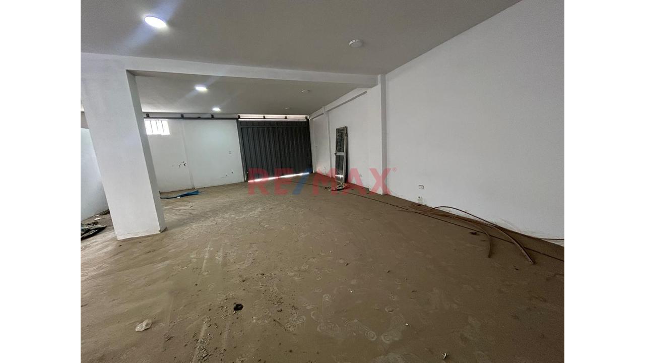 Oportunidad única Local comercial ubicado en San Martin De Porres Oportunidad única Local comercial ubicado en San Martin De Porres