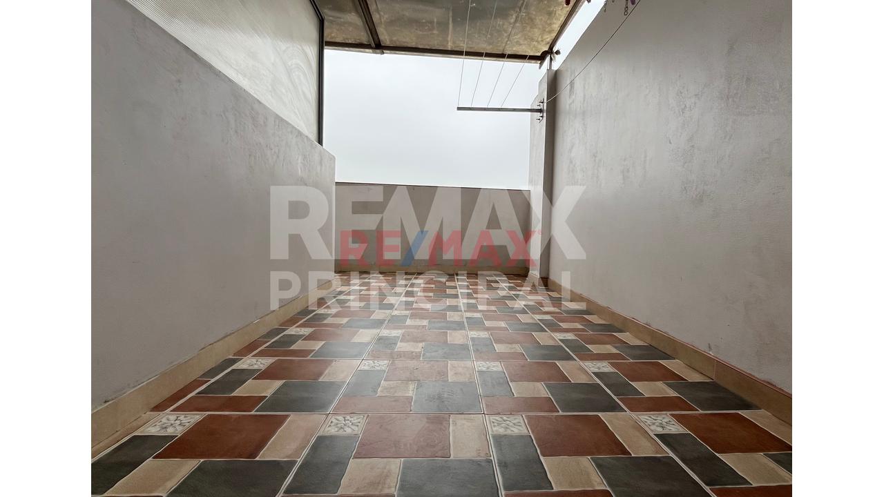 Venta De Casa Con 4 Minidepartamentos  + Azotea  De 210.11 M² En Comas — foto 13