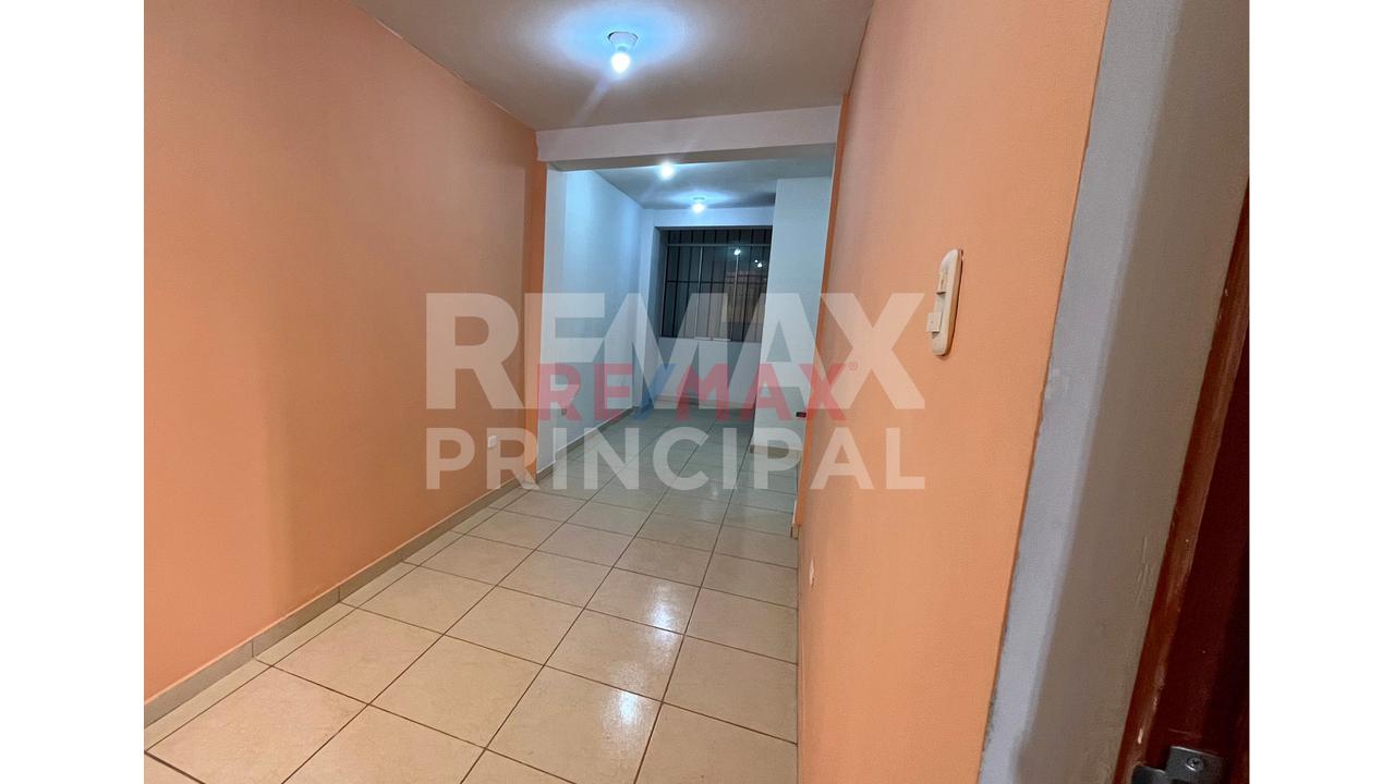 Venta De Casa Con 4 Minidepartamentos  + Azotea  De 210.11 M² En Comas — foto 10