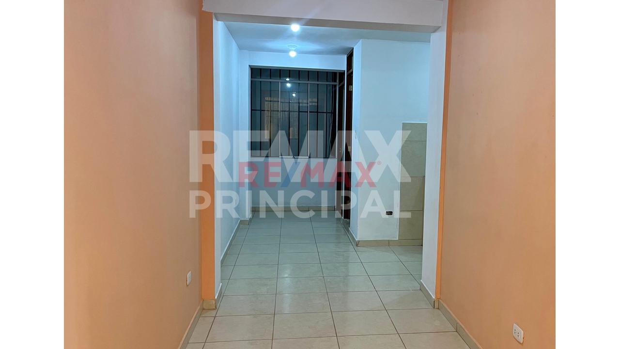 Venta De Casa Con 4 Minidepartamentos  + Azotea  De 210.11 M² En Comas — foto 14