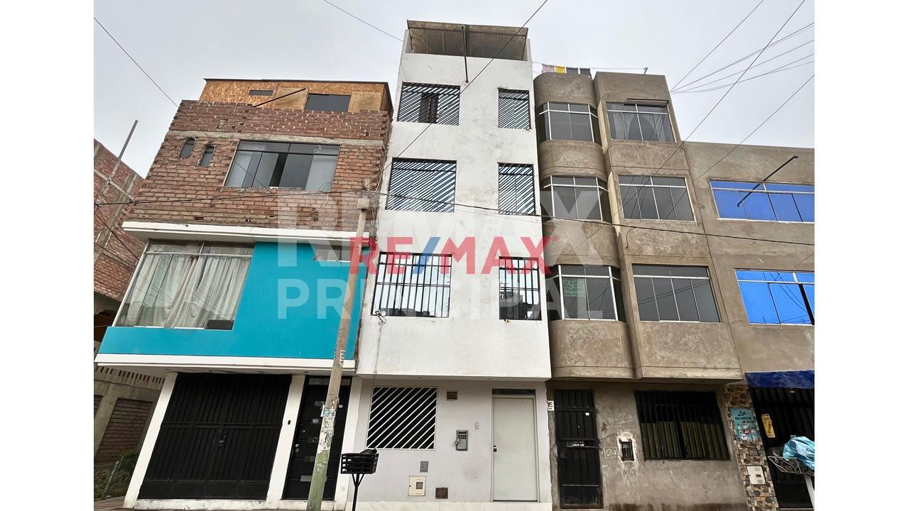 Venta De Casa Con 4 Minidepartamentos  + Azotea  De 210.11 M² En Comas