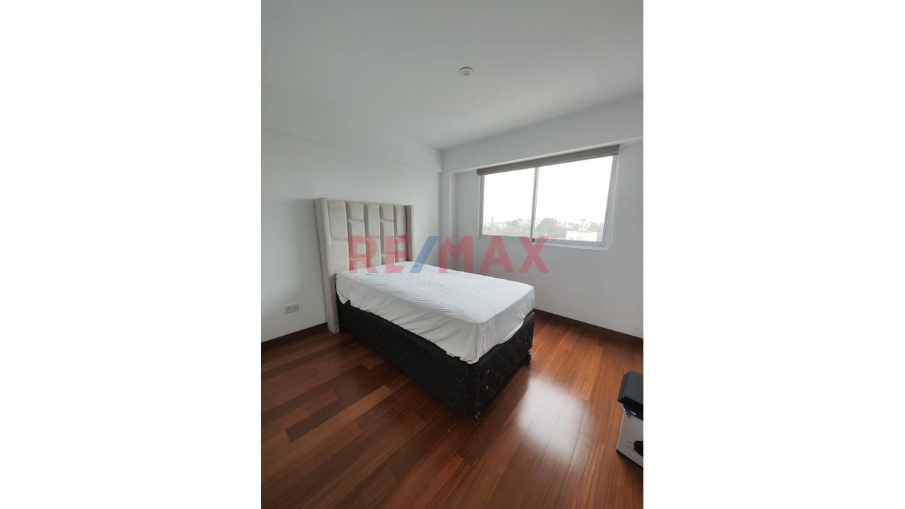 Departamento Casi Nuevo En Velasco Astete – Surco | 110 M² | 2 Cocheras Paralelas + Depósito — foto 9