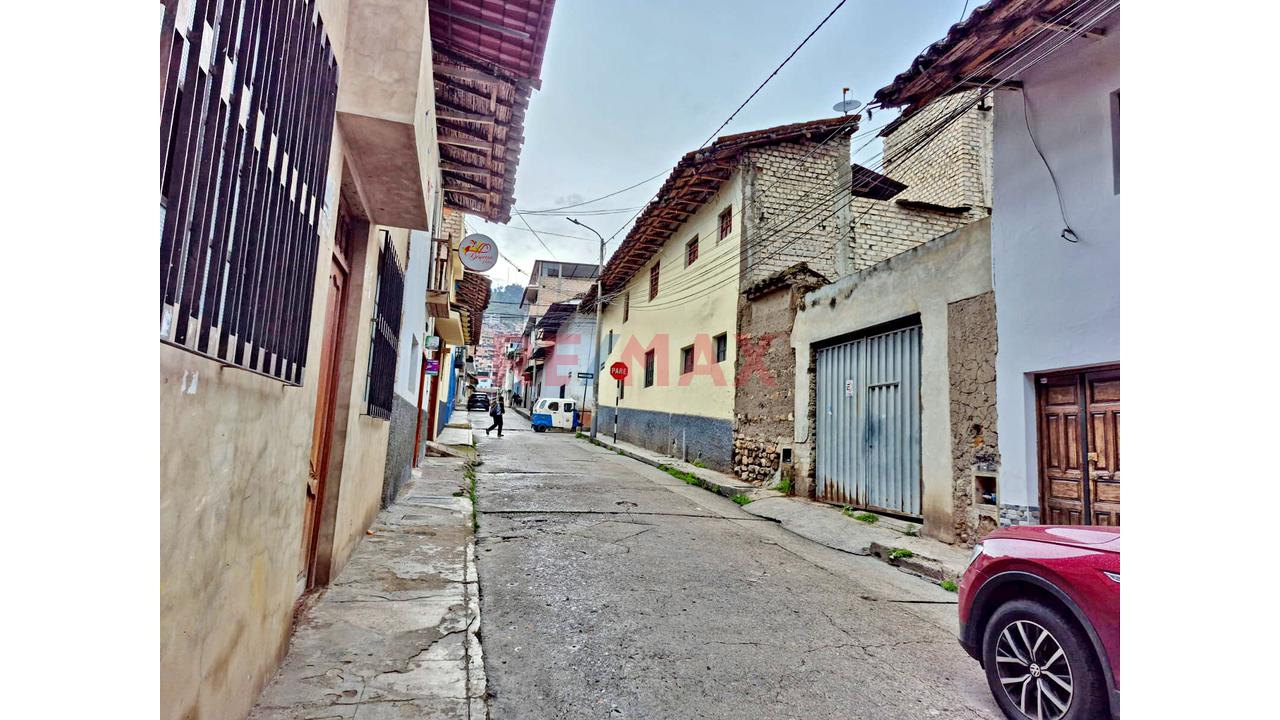 Terreno En Esquina 640.57 M² – Cajamarca - 2