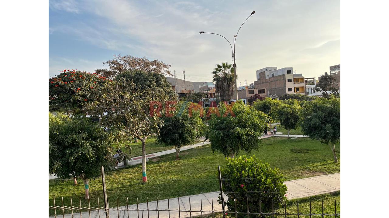 Venta De Casa Dos Frentes, A Unos Pasos Del Mercado Covida Muy Cerca A La Municipalidad De Los Olivos — foto 14