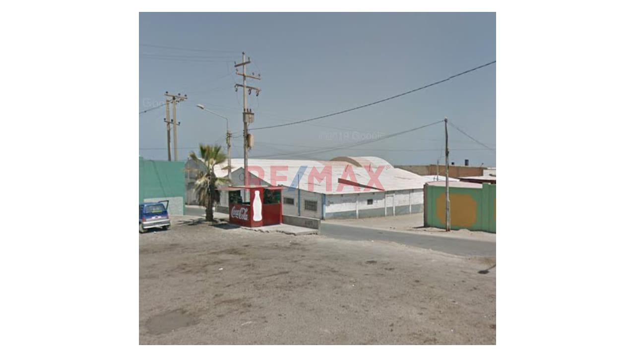 Amplio Terreno En Esquina Con Construcción E Infraestructura Existente, Con Un Área Total De 3,306.01 M², Completamente Cercado Y Con Partida Registral - 3