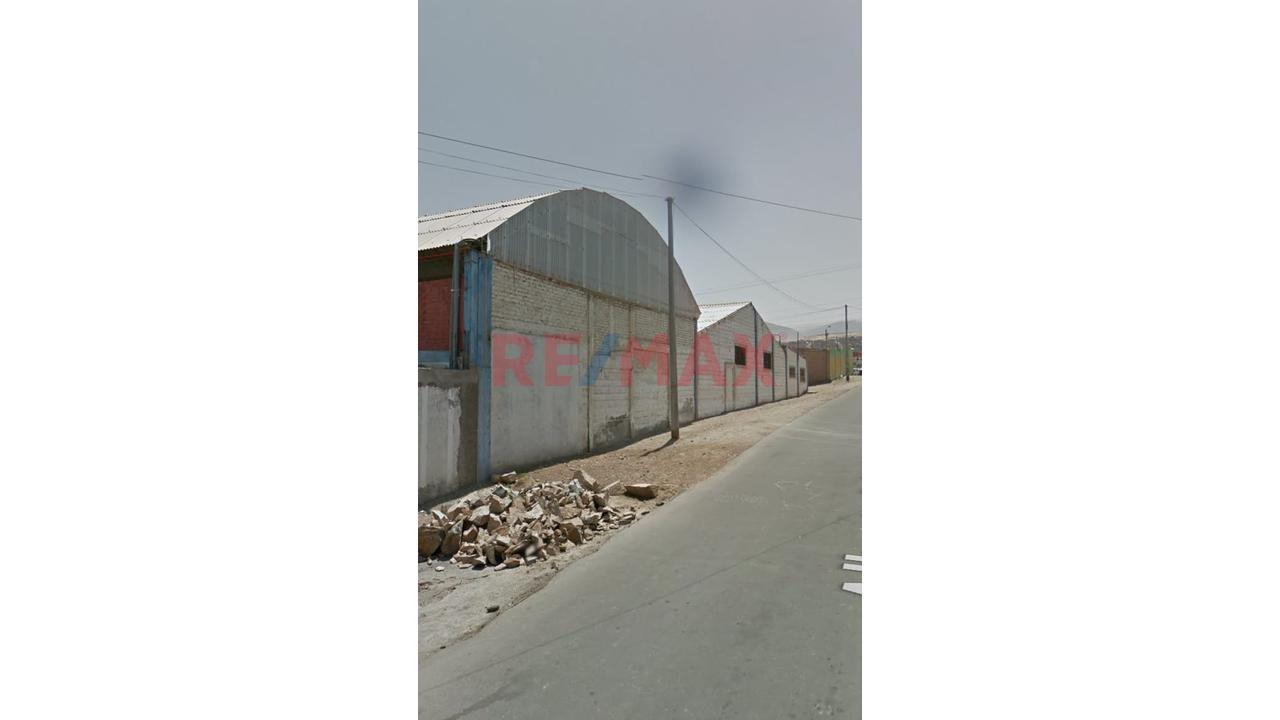 Amplio Terreno En Esquina Con Construcción E Infraestructura Existente, Con Un Área Total De 3,306.01 M², Completamente Cercado Y Con Partida Registral - 4