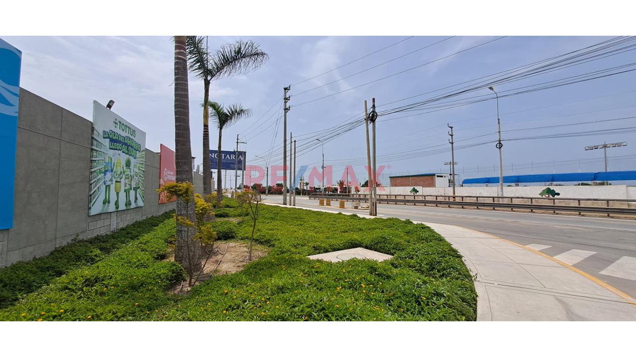 Gran Oportunidad - Venta De Terreno En Esquina De 162M2 Cercado Frente Al Country Club El Bosque En Punta Negra Plena Panamericana Sur. - 8