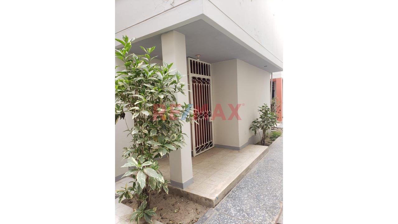 En Urb Club Grau - Venta De Casa En Condominio