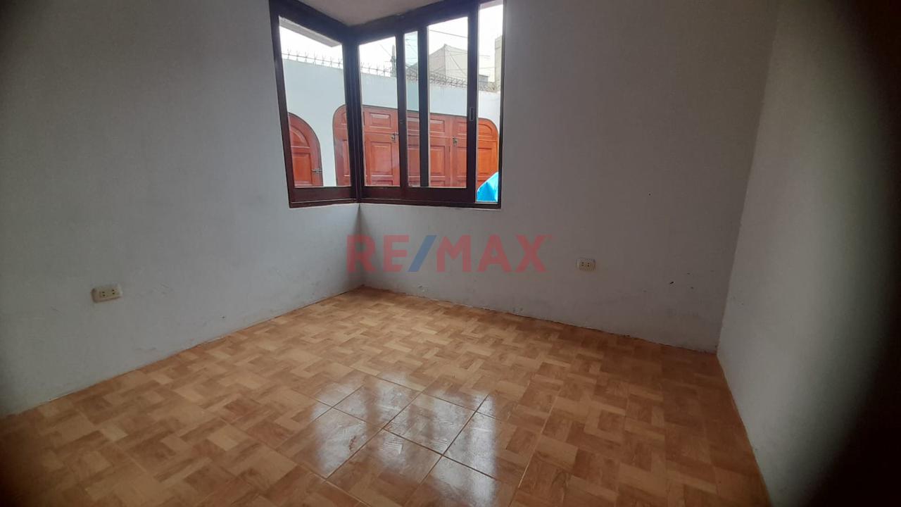 Casa De 467 M² Totales Con Zre – Perfecta Para Comercio, Taller O Multifamiliar — foto 7
