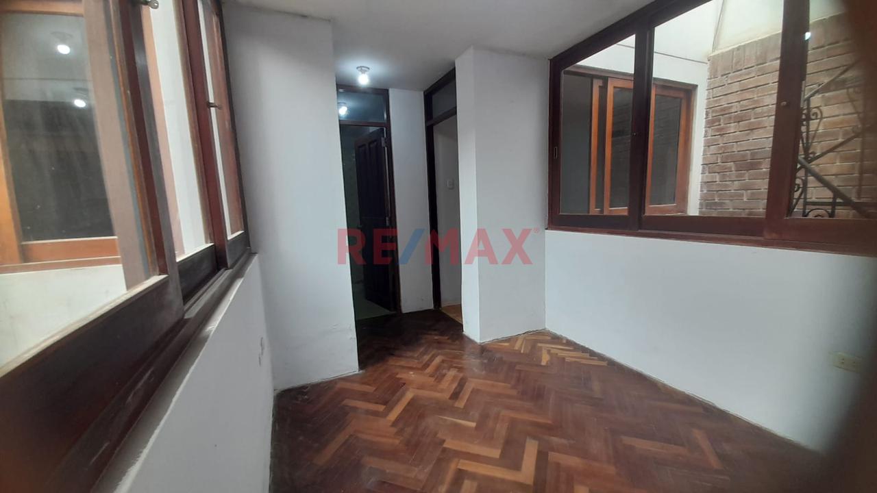 Casa De 467 M² Totales Con Zre – Perfecta Para Comercio, Taller O Multifamiliar — foto 6