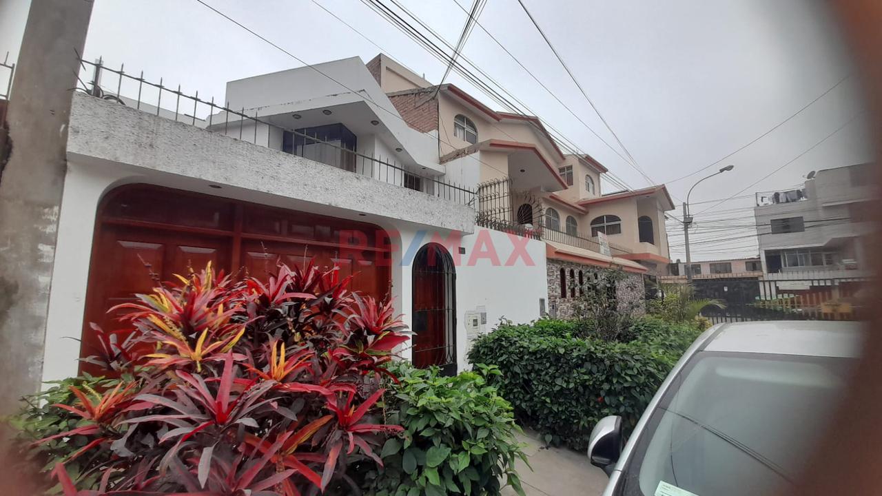 Casa De 467 M² Totales Con Zre – Perfecta Para Comercio, Taller O Multifamiliar — foto 2