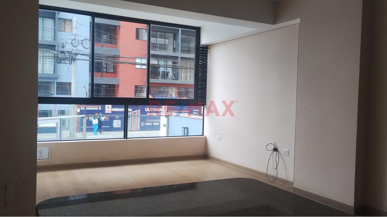 Vendo Espectacular Flat De Estreno 80M² - 2 Dorm + Estudio San Miguel. Av La Paz — foto 3