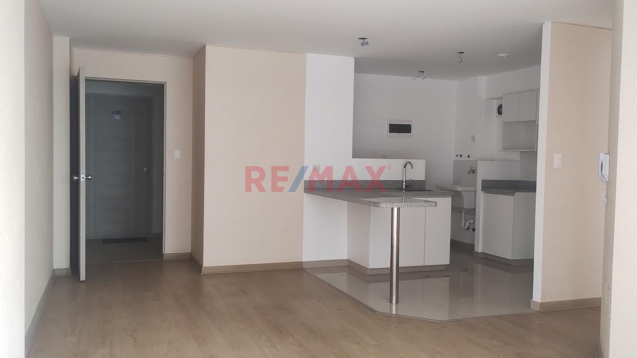 Vendo Espectacular Flat De Estreno 80M² - 2 Dorm + Estudio San Miguel. Av La Paz — foto 2