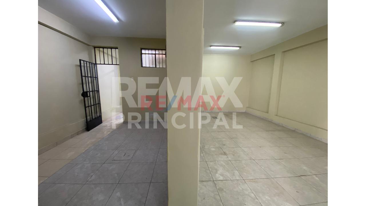 Local Comercial En Alquiler En Plena Av. Universitaria — foto 15