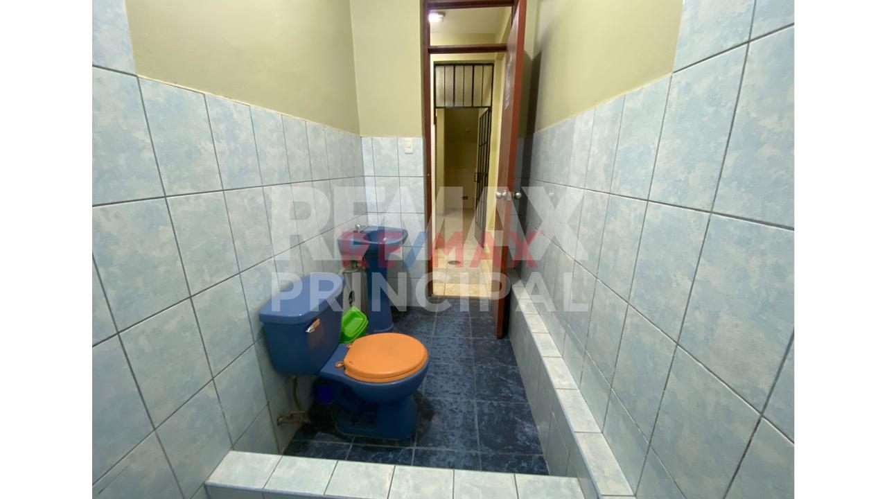 Local Comercial En Alquiler En Plena Av. Universitaria — foto 11