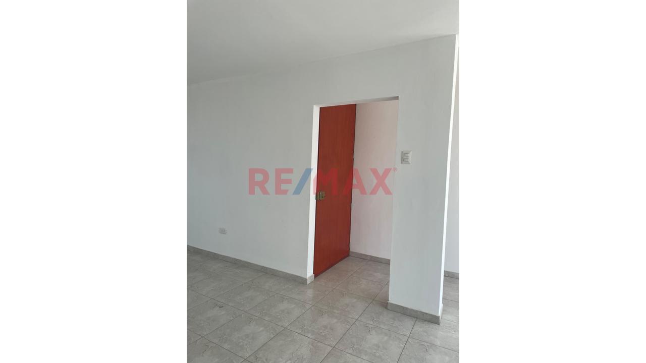Se Vende Amplio Departamento 5To Piso En Sjl ¡Frente A Parque! Con Terraza — foto 10