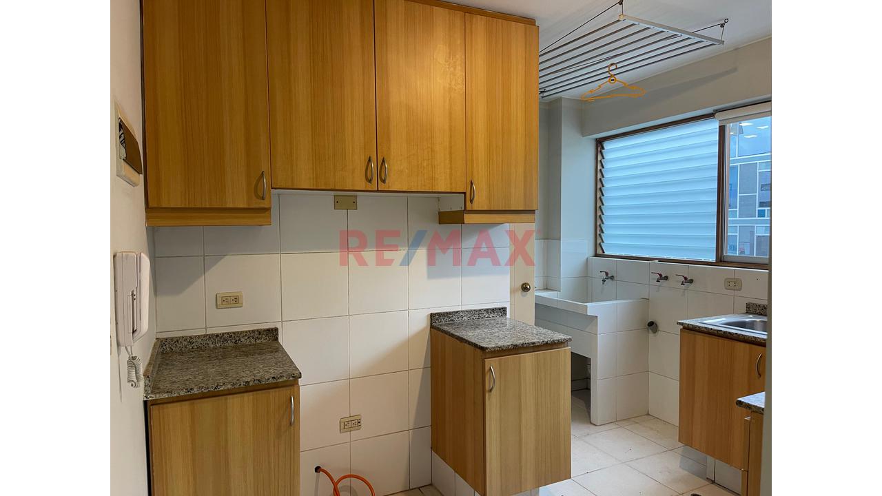 Venta | Excelente Departamento En Miraflores| 3 Dormitorios| 79.25 M2| Vista Exterior — foto 6