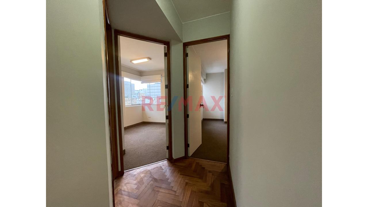 Venta | Excelente Departamento En Miraflores| 3 Dormitorios| 79.25 M2| Vista Exterior — foto 9