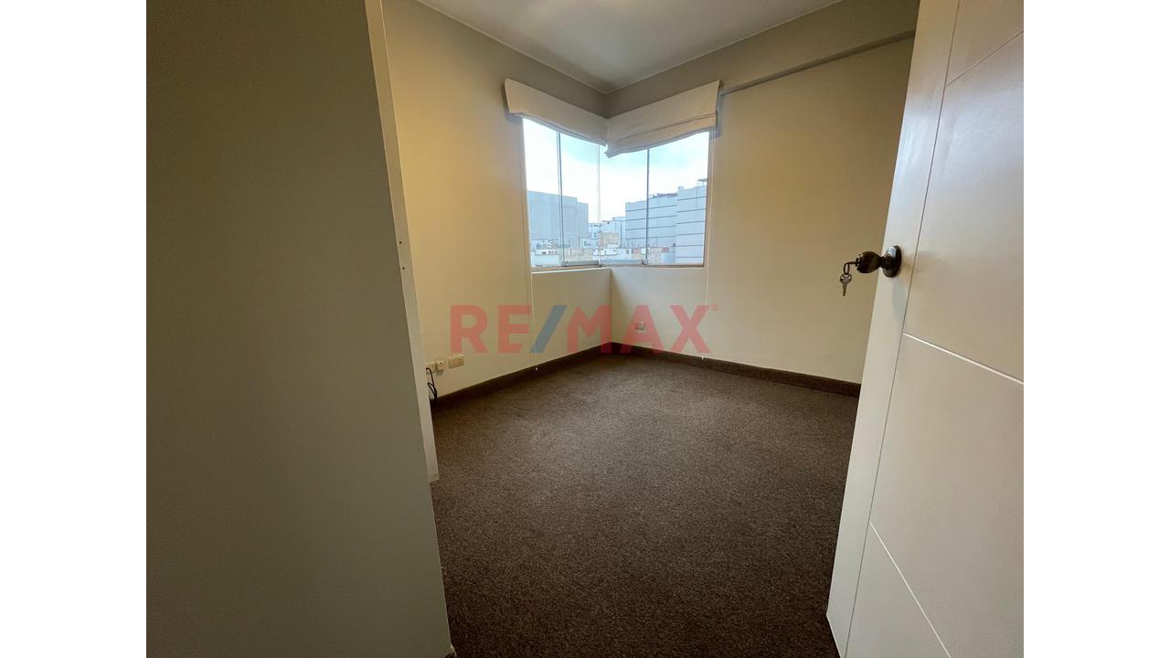 Venta | Excelente Departamento En Miraflores| 3 Dormitorios| 79.25 M2| Vista Exterior — foto 11