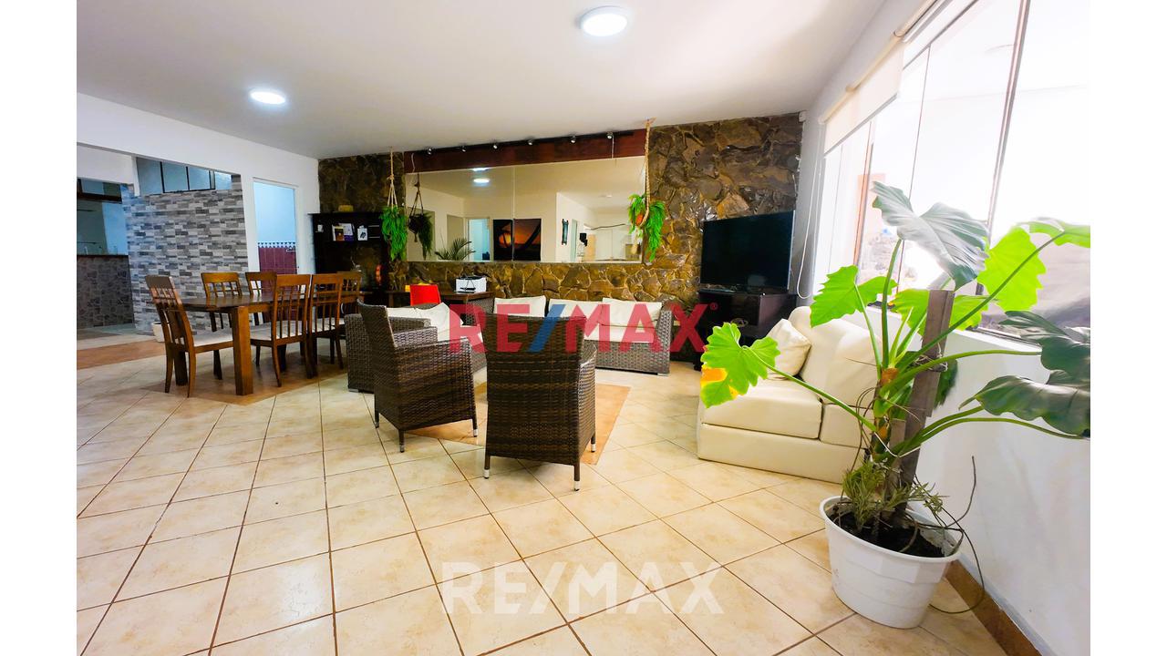 Alquiler Por Temporada De Verano De Lindo Departamento En Edificio Ubicado En La Playa El Silencio - Punta Hermosa