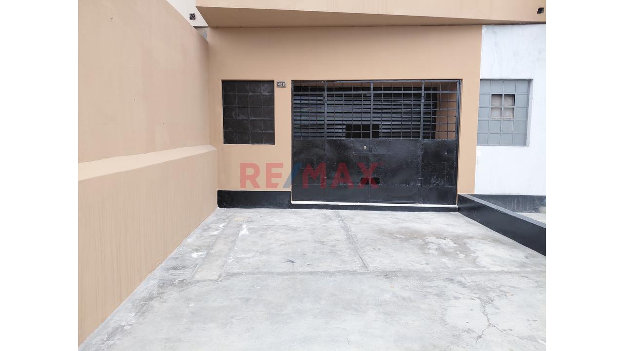 Se Alquila Local Comercial En La Av. La Marina, Pueblo Libre - 2