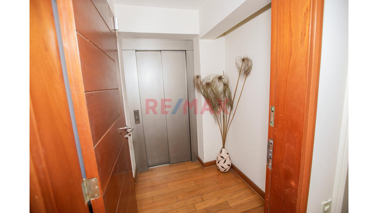 🏡 Departamento Familiar En Chacarilla – 4 Dormitorios, 3 Cocheras Y Gran Ubicación 📍 — foto 3