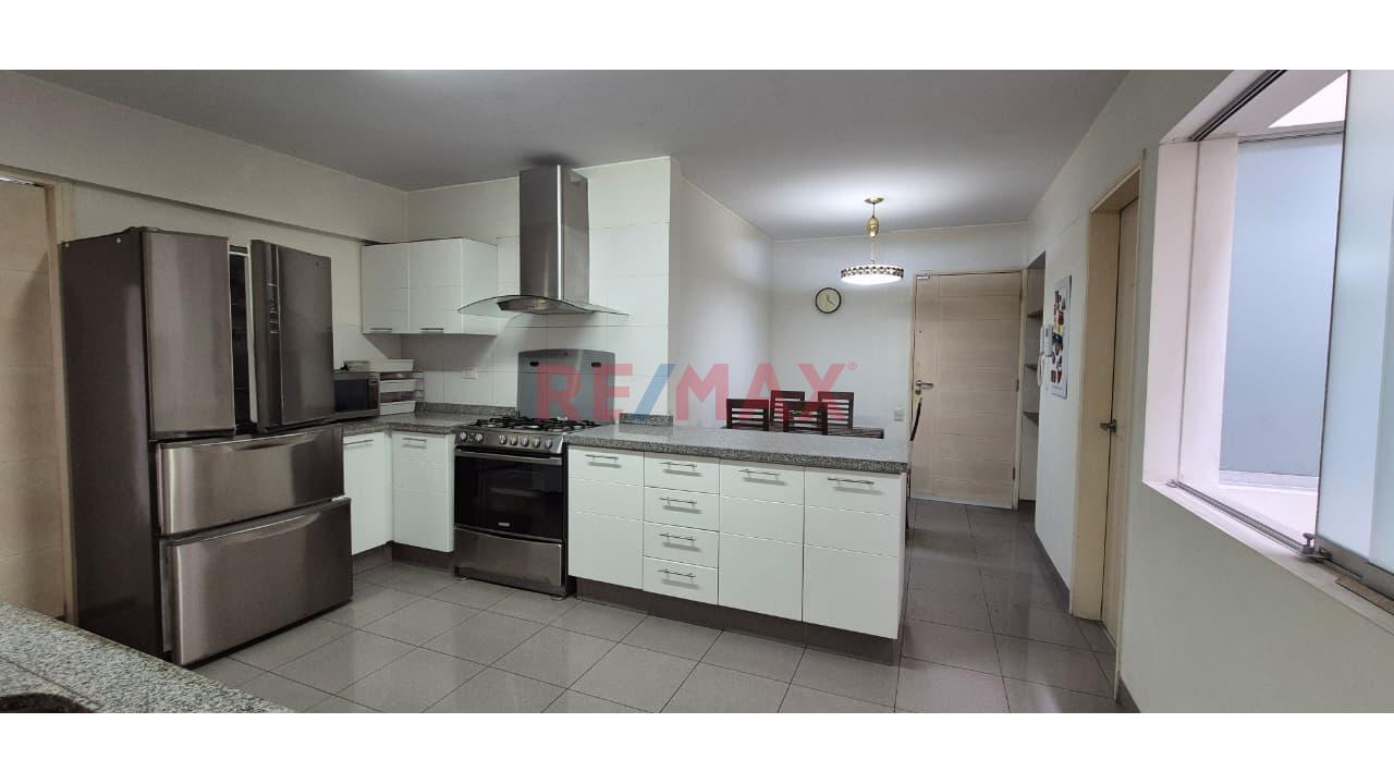 🏡 Departamento Familiar En Chacarilla – 4 Dormitorios, 3 Cocheras Y Gran Ubicación 📍 — foto 10